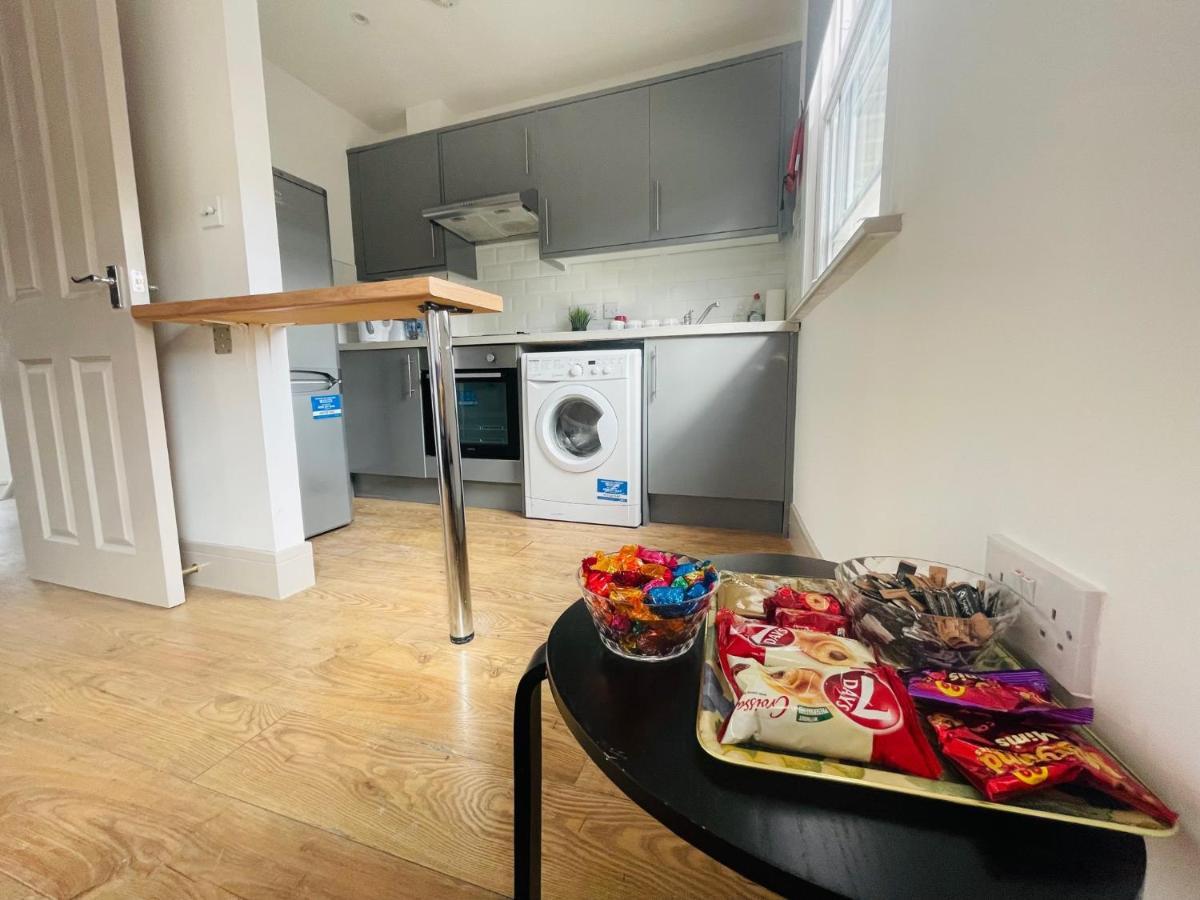 Lovely 1 Bedroom Apartment In 런던 외부 사진