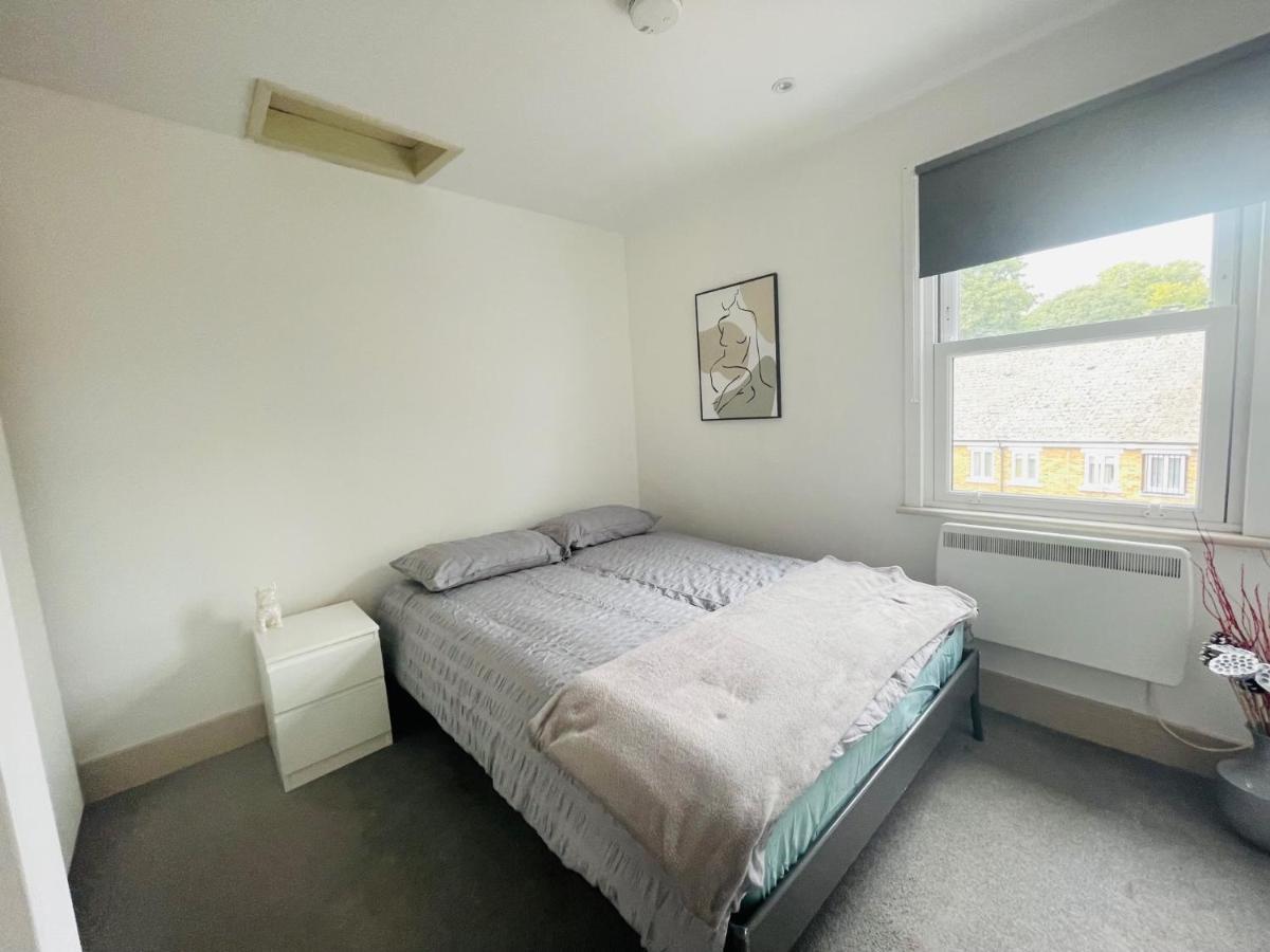 Lovely 1 Bedroom Apartment In 런던 외부 사진