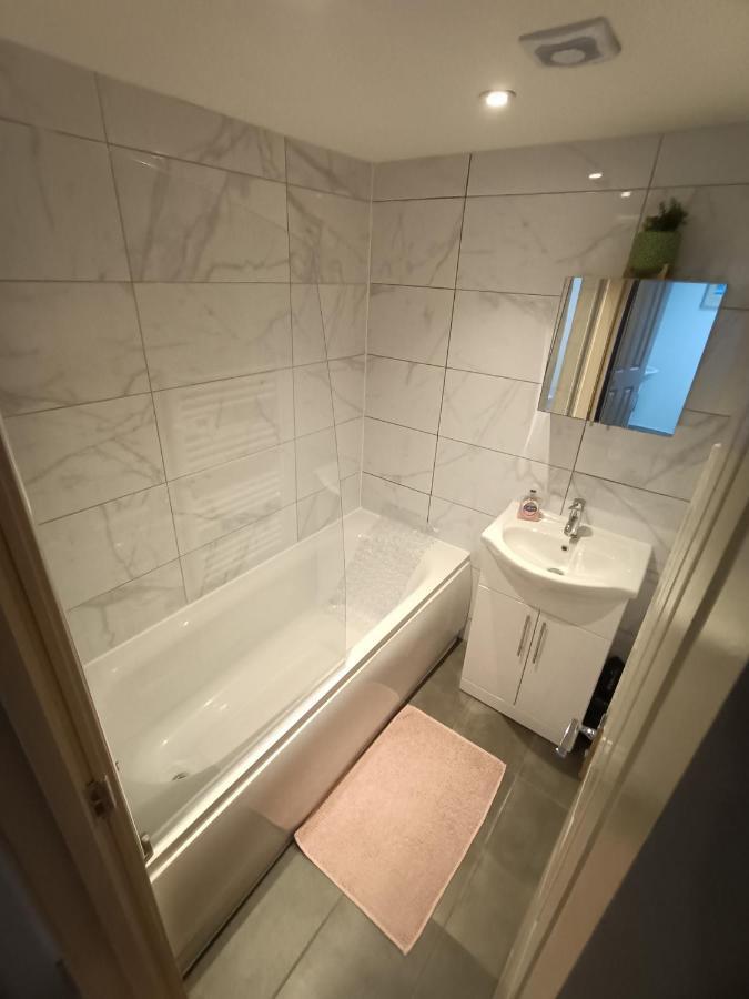 Lovely 1 Bedroom Apartment In 런던 외부 사진